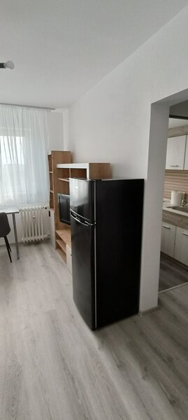 Parc Drumul Taberei langa statia de metrou